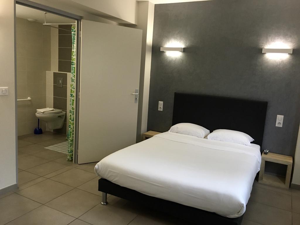 בורז'ה Hotel Saint Jean מראה חיצוני תמונה