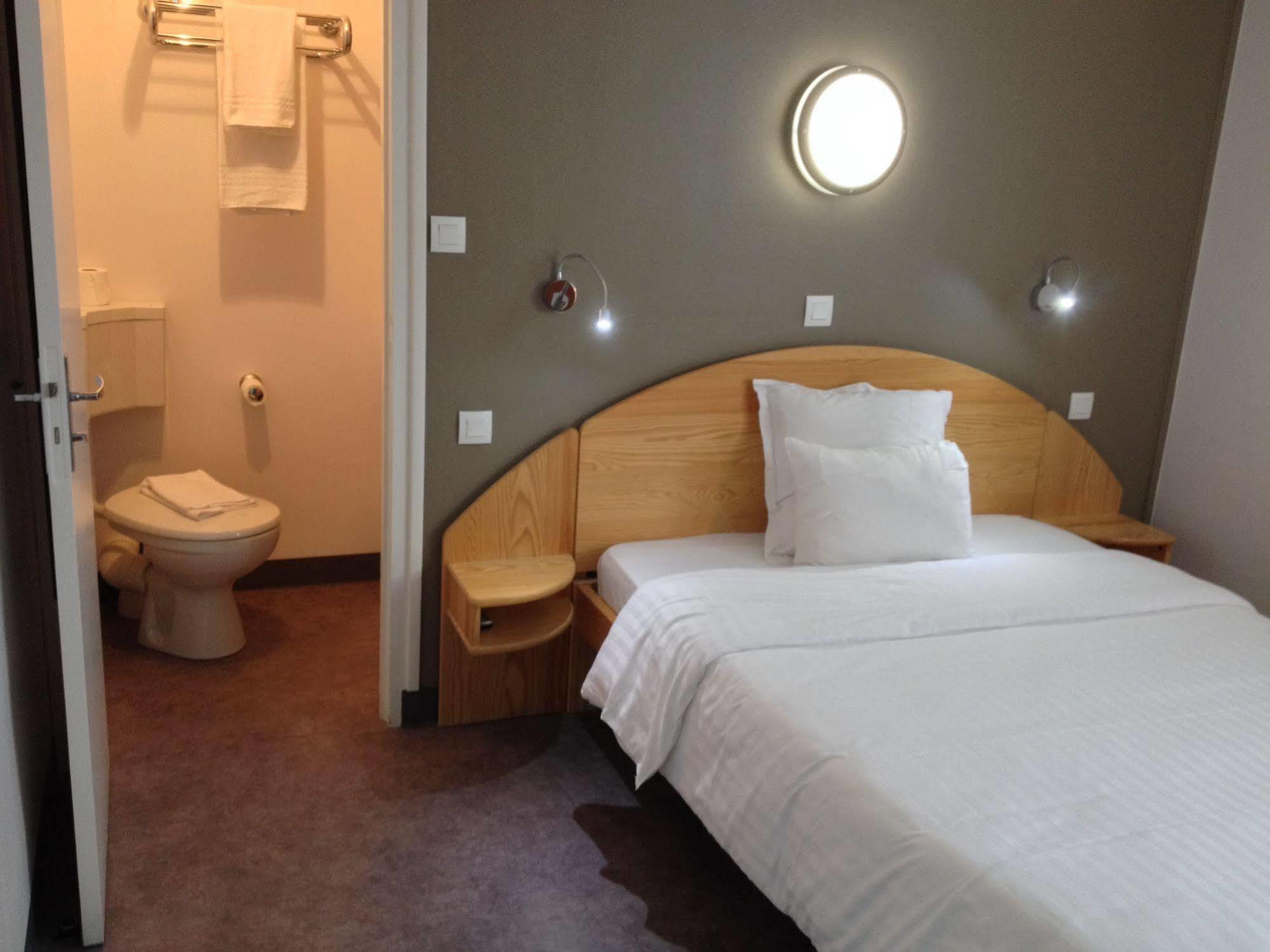 בורז'ה Hotel Saint Jean מראה חיצוני תמונה